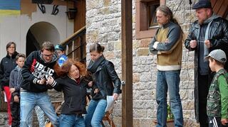 <p>Die Theaterfreunde Schwabhausen sind schon fleißig am Proben und freuen sich auf die Freilichtaufführungen.</p>