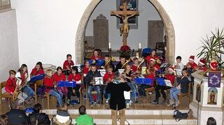 <p>In Dörzbach steigt wieder der beliebte Weihnachtsmarkt. Unter anderem gibt es in der evangelischen Kirche musikalische Genüsse.</p>
