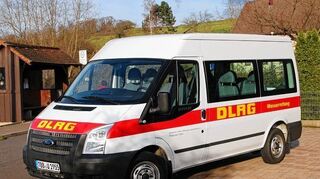 <p>Der neue Vereinsbus der DLRG Urphar wurde kürzlich in Dienst genommen. Nur dank der Unterstützung zahlreicher Spender konnte das Fahrzeug gekauft werden.</p>