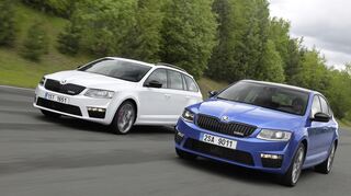 <p>Auch der sportlichste aller Octavia wird zum Meister des Transports, schon die Limousine schafft wenigstens 590 Liter Gepäck weg, bei umgeklappter Rückbank sogar 1.580 Liter.</p>