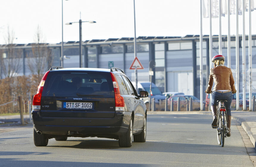Abstand beim Überholen von Radfahrern