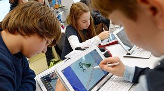 <p>Die Medienbildung wird an allen Schulen durchgängig und verpflichtend in allen Klassenstufen sowie Fächern verankert. In ihrer Funktion als Schulträgerin ist die Stadt Wertheim für die entsprechende Ausstattung der Klassenzimmer verantwortlich.</p>