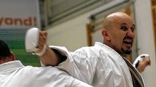 <p>Beim "Kata-Spezial" vom 5. bis 8. Mai werden rund 1000 Karateka in der Kreisstadt in Aktion sein. Mit einem Training am Samstag, 7. Mai, um 14.45 Uhr auf dem Wörtplatz wollen sie ins Guiness-Buch der Rekorde.</p>