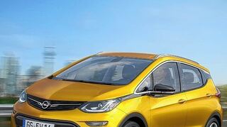 <p>Der elektrische Opel Ampera-e soll Anfang nächsten Jahres in den Handel kommen. Er basiert auf dem weitgehend baugleichen Chevrolet Bolt, der im Herbst 2016 auf die amerikanischen Straßen rollt.</p>