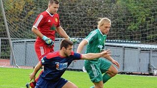 <p>Andreas Schwind (r.) bleibt Lohrbacher Abwehrstütze.</p>