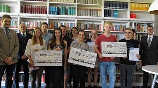 <p>Die erfolgreichen Schüler des Martin-Schleyer-Gymnasiums des Wettbewerbs Chance Cup der Handwerkskammer.</p>