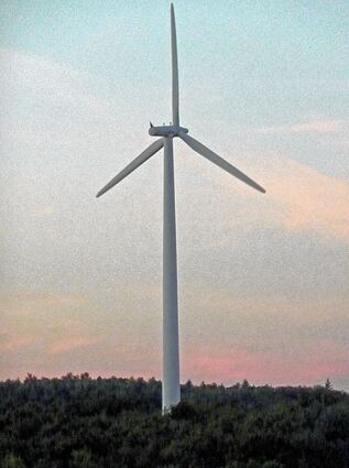 <p>Keine Mehrheit im Hardheimer Gemeinderat fand der von Dr. Ingo Großkinsky gestellte Antrag, den Mindestabstand von Windrädern zur Wohnbebauung im Gemeindegebiet Hardheim auf 1000 Meter festzulegen.</p>