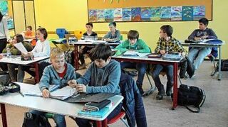 <p>Rund 60 Mädchen und Jungen besuchen derzeit die Werkrealschule Urphar-Lindelbach. Geht es nach dem Willen der Schulfamilie, sollen es in Zukunft wieder mehr werden, denn "UrLi" bietet viele Vorteile.</p>