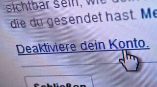 <p>Da hilft schreddern wenig: Einen Button zum Löschen von Internetkonten gibt es längst nicht immer. Oft muss man diese Möglichkeit aktiv anfragen.</p>