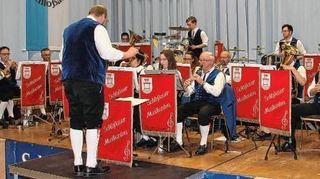 <p>Beim traditionellen Osterkonzert der Schloßauer Musikanten unter Stabführung von Uwe Prokisch wurde aufgezeigt, wie schön Blasmusik ist.</p>