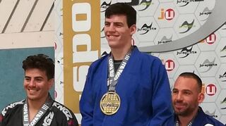 <p>Siegerehrung in der Variante Gi (von links): Antonio Ferrer (Berlin), Björn Wallat (Nürnberg) und Martin Vath (Grünsfeld).</p>