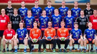 <p>Die Badenliga-Mannschaft des TV Hardheim (hinten von links): Daniel Gotthard, Dominik Gärtner, Lukas Schneider, Dustin Leiblein, Robin Steinbach, Janis Erbacher, Lars Engels. Mittlere Reihe: Co-Trainer Karlheinz Pauler, Marc Bischof, Hannes Ackermann, Philip Ohlhaut, Tim Schneider, Niklas Winter, Cedric Leiblein, Trainer Karoly Kovacs. Vordere Reihe: Stellvertretender Abteilungsleiter Christoph Bauch, Steffen Gärtner, Felix Schneider, Christopher Bauer, Christian Ernst, Jannik Huspenina, Philipp Steinbach. Auf dem Bild fehlen: Daniel Knobloch, Silas Hefner, Johannes Eube, Jonas Bertold und Marek Käflein.</p>