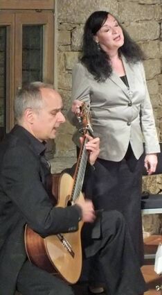 <p>Esther Lorenz und Peter Kuhz im jüdischen Museum.</p>