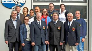 <p>Der heutige Vorstand blickt stolz auf die vergangenen 50 Jahre zurück (vorne von links): Karl-Heinz Ehnes, Melanie Friederich, Jürgen Schmitt, Rafael Kriese, Dieter Jurkat, Dominic Wulf; (hinten von links) Klaus Schulz, Melanie Schneider, Andrea Hanel, Bernd Wollinger, Martina Beck, Rainer Beck und Elke Zierlein.</p>
