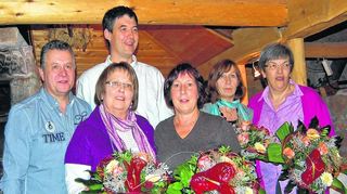 <p>Ehrungen bei der Weberei Pahl (von links) Benno Schell, Elke Attinger, Thomas Lippert, Ursula Gaab, Gerda Stemmler und Alice Wolpert.</p>