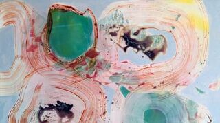 „Chaweng“, so betitelt die Donebacher Künstlerin Bettina Hoffmann ihre neueste Ausstellung.
