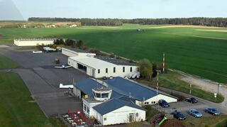 Die Gemeinderäte aus Hardheim und Höpfingen wollen die Planung von Windrädern auf dem Kornberg weiter vorantreiben. Die Walldürner Kollegen sehen dadurch die Zukunft des Verkehrslandeplatzes gefährdet. Wegen der drohenden Konfrontation in der Versammlung des GVV wurde die Sitzung abgesagt.