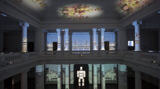Ein Blick in die Eingangshalle des Museo de Arte Contemporaneo in Santiago, wo Louis von Adelsheim die Ausstellung „Los Muros de Chile“ zeigte.
