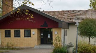 Die Anschaffung von Krippenbussen für die in der Dachsbergschule untergebrachten Kinder von St. Anna in Gerchsheim wurde vorerst abgelehnt. Eine FSJ-Stelle für die Kindertagesstätte wurde hingegen bewilligt.