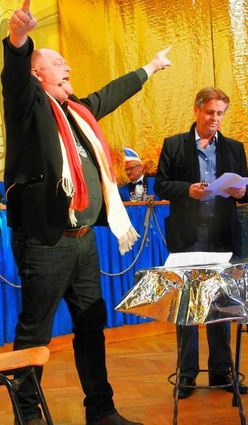 Die Sympathie von Stadtrat Werner Kilb und Kurt Breitenstein für Bürgermeister Thomas Maertens war unverkennbar.