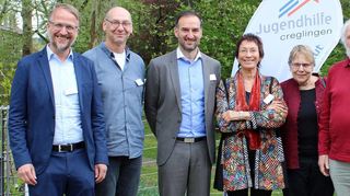 Die Referenten des Fachtags (von links): Werner Fritz (Jugendhilfe Creglingen), Michael Ebert, Dr. phil Jan Volmer, Prof. Dr. Ulrike Schmauch, Renate Thiersch, Prof. Dr. em. Hans Thiersch, Dr. Udo Baer und Thabo Held.