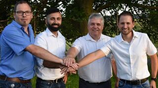 Der neue Schiedsrichter-Ausschuss (von links): Carsten Reinhart (Einteiler), Fatih Icli (stellvertretender Obmann), Peter Weingärtner (Obmann) und Alexander Drach (Lehrwart). Es fehlt Andy Grüßung (Einteiler).