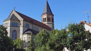Außen Gotteshaus, innen Begegnungsstätte: In der ehemaligen Pfarrkirche St. Kilian ist seit einem Vierteljahrhundert das katholische Gemeindezentrum untergebracht. Am Wochenende wird das Jubiläum gebührend gefeiert.
