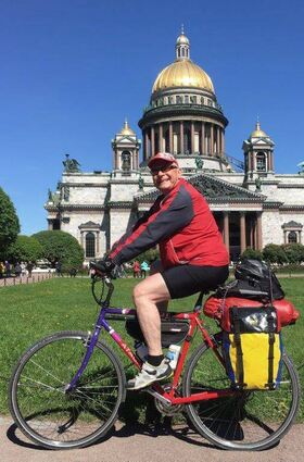 Mit dem Fahrrad machte sich Lenuweit auf den Weg, das Haus seiner Urgroßeltern zu finden. Ein altes Foto aus den 30er-Jahren brachte ihn auf die Spur.