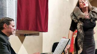 Eine Hommage an vergessene jüdische Künstler gab das Chanson-Duo Silvia Kirchhof und Achim Hofmann in der ehemaligen Synagoge in Wenkheim.