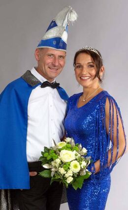 Das Prinzenpaar der FG „Hederschboch Dick Do“: Prinzessin Tanja und Prinz Gerald (Burkert).