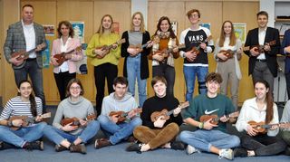 35 Ukulelen für den Musikunterricht