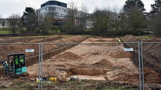 Auf dem Baugrundstück in der Kapellenstraße, auf dem das neue Haus Heimberg entstehen soll, finden noch bis Ende März archäologische Sicherungsgrabungen statt.
