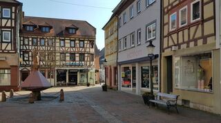 Die Geschäfte mussten schließen. Ein Online-Shop wird derzeit gerade auf den Weg gebracht.