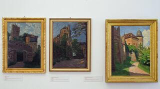 Der letzte Raum der Sonderausstellung zeigt Burgansichten von Fritz Bach.