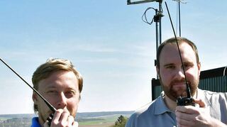 Lucas Tatusch (links) und Simon Spitznagel können ihrem Hobby an jedem Ort der Welt frönen – sofern sie im Besitz der dafür erforderlichen Lizenz sind.