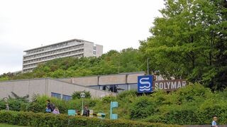<p>Vorerst ruhen die Umbauarbeiten am Solymar in Bad Mergentheim. Grund hierfür ist die Tatsache, das der Geschäftsführer des Generalunternehmers g1, Marcus Steinhart, beim Amtsgericht Nürnberg am Freitag Insolvenz angemeldet hat.</p>