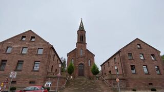 Die Kirche St. Venantius in der Wertheimer Bismarckstraße.