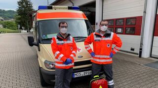 Die „Helfer vor Ort“ sind mit Schutzausrüstung für ihre Einsätze gut gewappnet.