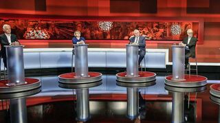 Gefragte Meinung: Professor Dr. Gerd Fätkenheuer (Dritter von rechts) zu Gast in der ARD-Talkrunde „Hart aber fair“.