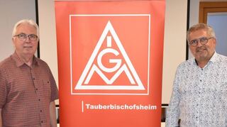 Der neue Erste Bevollmächtigte der IG Metall Tauberbischofsheim, Harald Gans (rechts), und der zweite ehrenamtliche Bevollmächtigte, Rainer Seifert, bereiten sich auf einen kämpferischen Herbst vor.