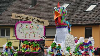Aufgrund der Corona-Pandemie wird es in der kommenden Kampagne in der Region so gut wie keine Straßenfastnacht geben. Die Umzüge, wie hier in Assamstadt, fallen aus.