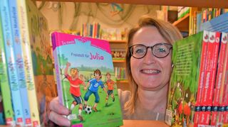 Viel Lesestoff gibt es in der Gemeindebücherei in Hardheim. Die FN wollten von der stellvertretenden Leiterin Brigitte Scheuermann wissen, warum (Vor-)Lesen wichtig ist, welche Bücher gerade „der Renner“ sind – und was es mit dem digitalen Angebot auf sich hat, das schon bald eingeführt werden soll.