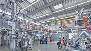 Die AZO Gruppe, zu der auch ein Standort in Großbritannien gehört, hat momentan noch Schwierigkeiten mit der pünktlichen Warenlieferung ins Vereinigte Königreich. Aktuell müssen Kunden mit Verspätungen rechnen.