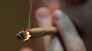 Der Konsum von Cannabis hat Experten zufolge in der Pandemie zugenommen.