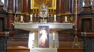 Zur Eröffnung der Wallfahrtssaison 2021 findet am Nachmittag um 15 Uhr die Andacht zur göttlichen Barmherzigkeit mit eucharistischer Anbetung statt.