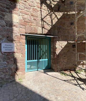 Ab August wieder geöffnet: der Eingang zur Schlossbergkaverne.