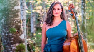 Die mehrfach ausgezeichnete Cellistin Raphaela Gromes tritt beim Konzert in der Wertheimer Stiftskirche auf.