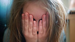 Der Fernlernunterricht fordert von den Schülern ein hohes Maß an Selbstdisziplin. Einige Kinder und Jugendliche können damit nicht umgehen. So entstehen Lerndefizite. Den Schulen liegt daran, diese so klein wie möglich zu halten.