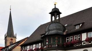 Der prächtige Renaissance-Bau von 1579 beherbergt heute das Rathaus.