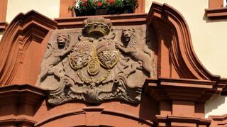 Das kunstvolle Barockportal am Eingang des heutigen Rathauses (ehemaliges Kurpfälzisches Amtshaus) ziert den wohl schönsten Profanbau Boxbergs.